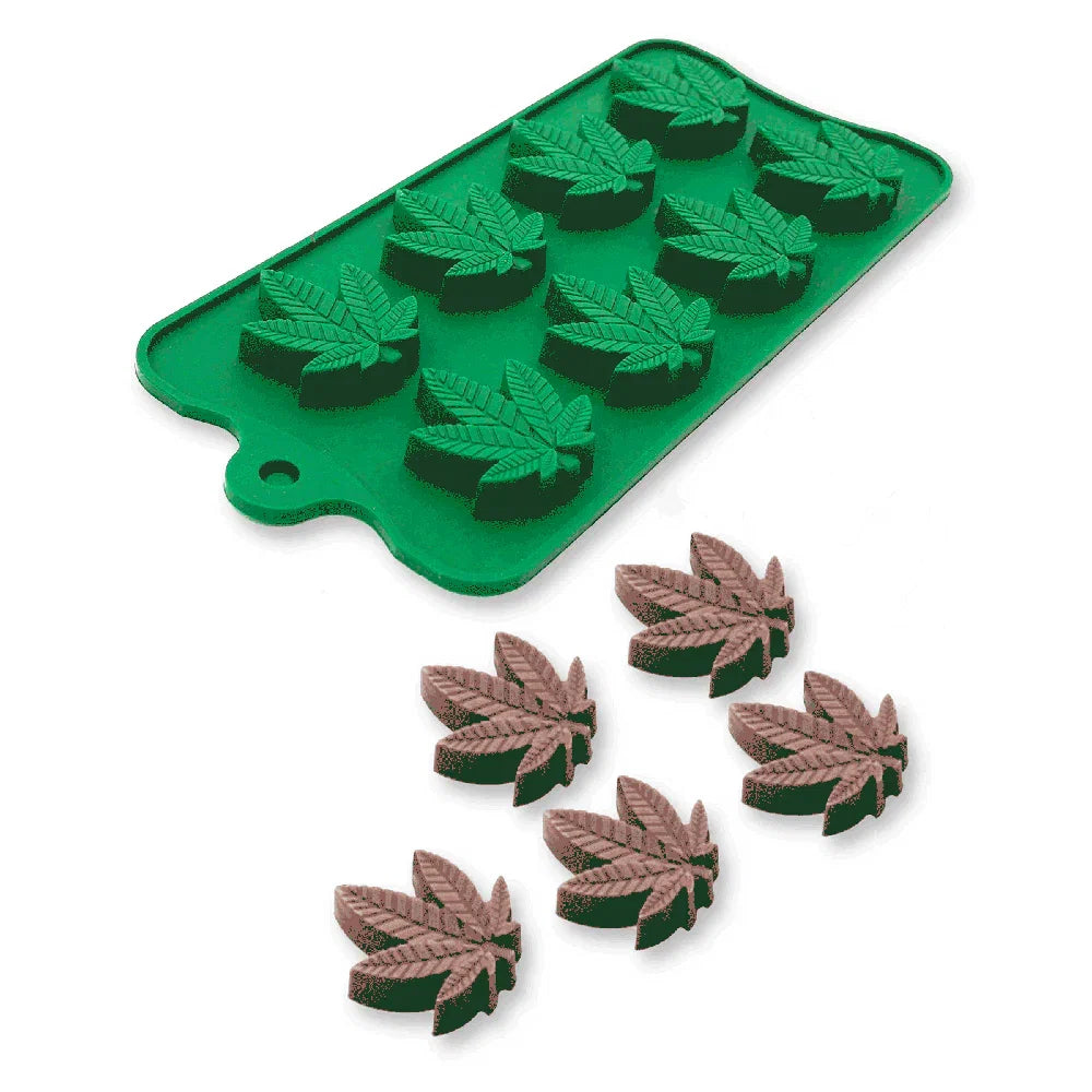 Plateau-moule en silicone en forme de feuille de cannabis