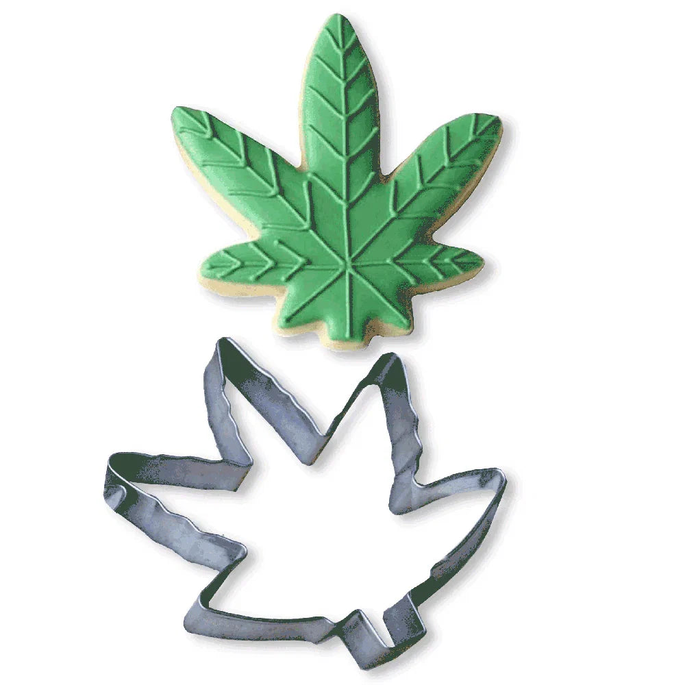 Emporte-pièce en forme de feuille de cannabis