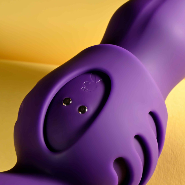 Playboy Wiggle It with suction cup