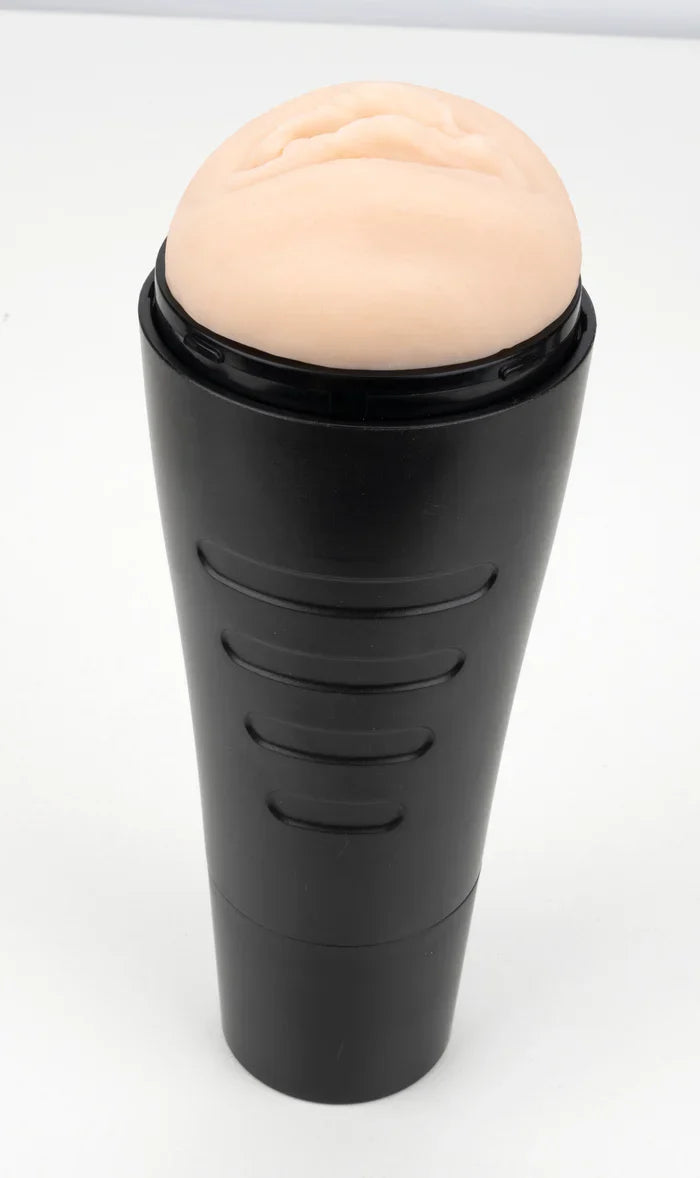 KLEIO VALENTEIN HARD CASE PUSSY