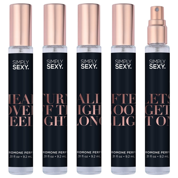 BUNDLE SPRAY PARFUM PHÉROMONE SEXY SIMPLEMENT (26 PCS) INCLUT 5 ÉCHANTILLONS, 20 SPRAYS PARFUM PHÉROMONE, 1 SUPPORT ACRYLIQUE